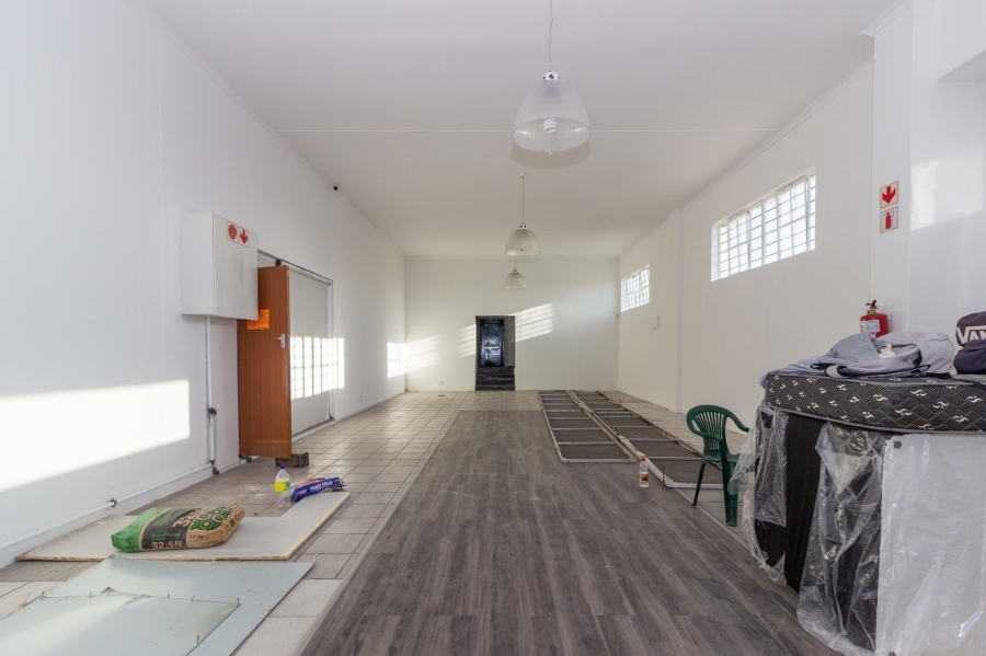 To Let commercial Property for Rent in Korsten Eastern Cape